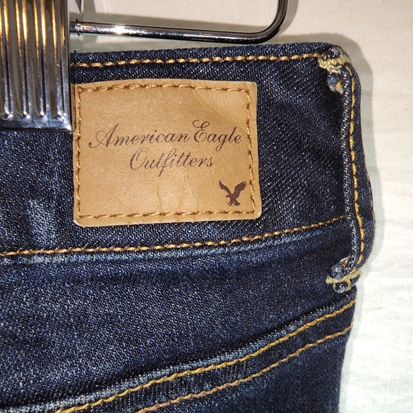 American Eagle Jean shorts distressed - Picture 3 of 7